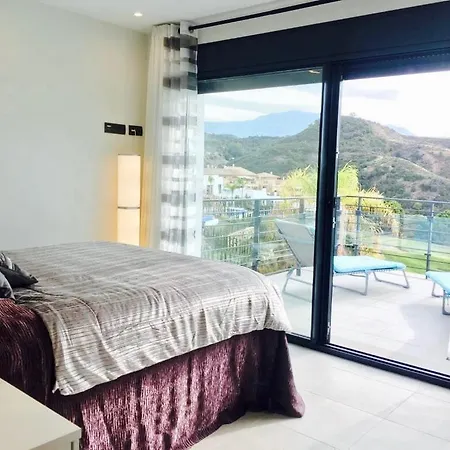 Luxury Chelsea For Golf & Relax In Location *